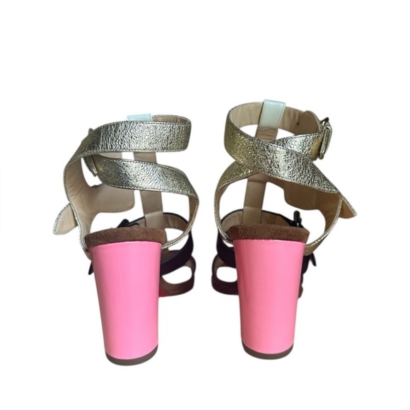 Christian Louboutin Rocknbuckle
Caged 85mm sandal heels RETAIL 1,295 - Picture 6 of 7